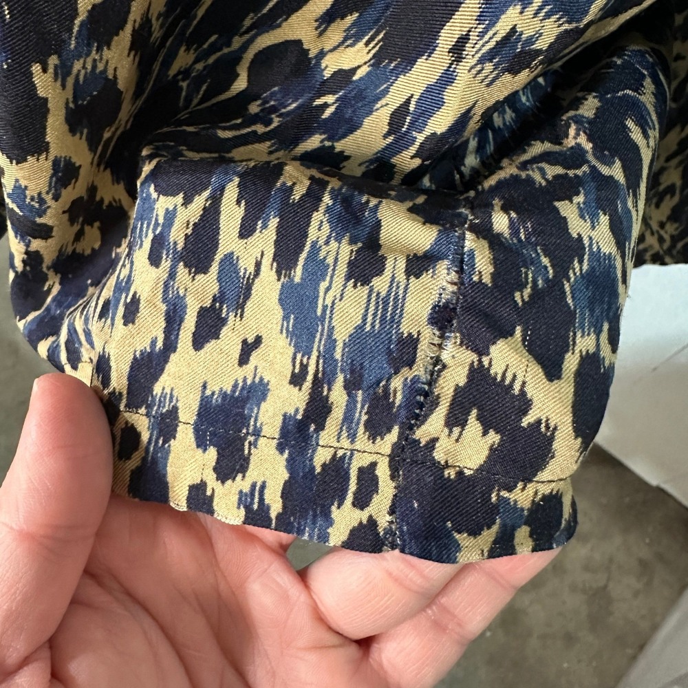 Dries‎ Van Noten 100% Silk Leopard Print Twisted Front Snap Blouse Blue Tan 42 - Picture 8 of 11